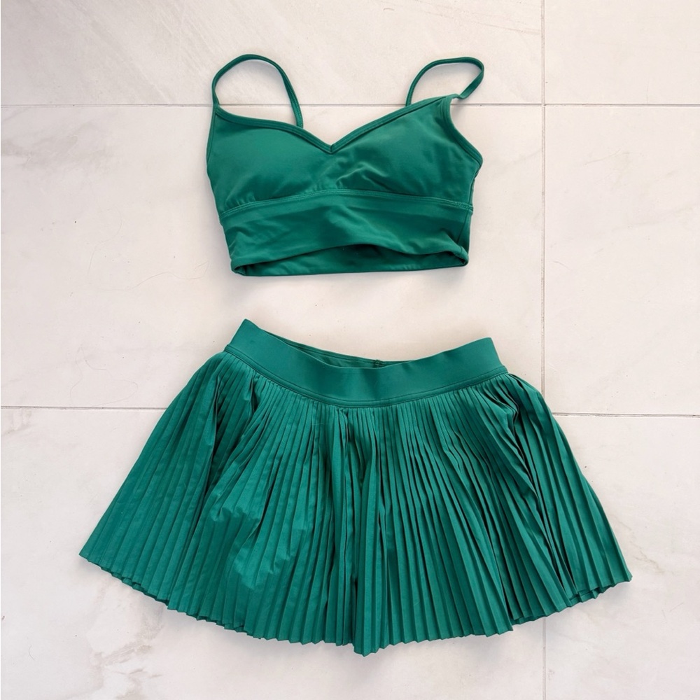 Lululemon Athletica Green pleated tennis Skirt